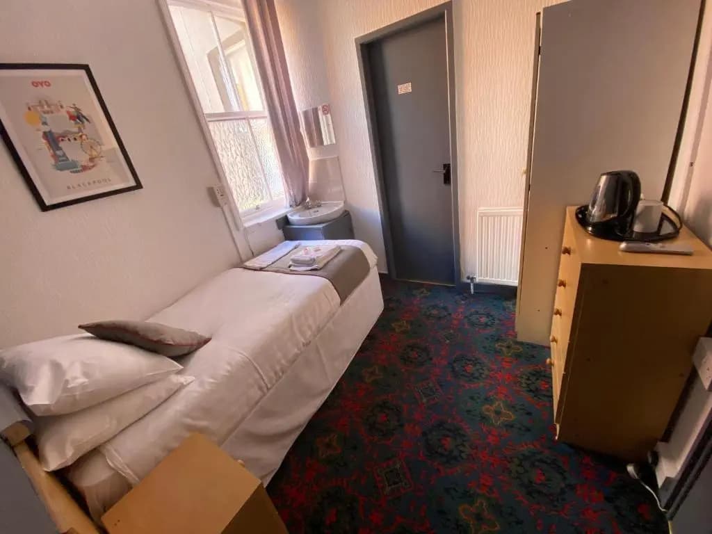 Standard Single room
