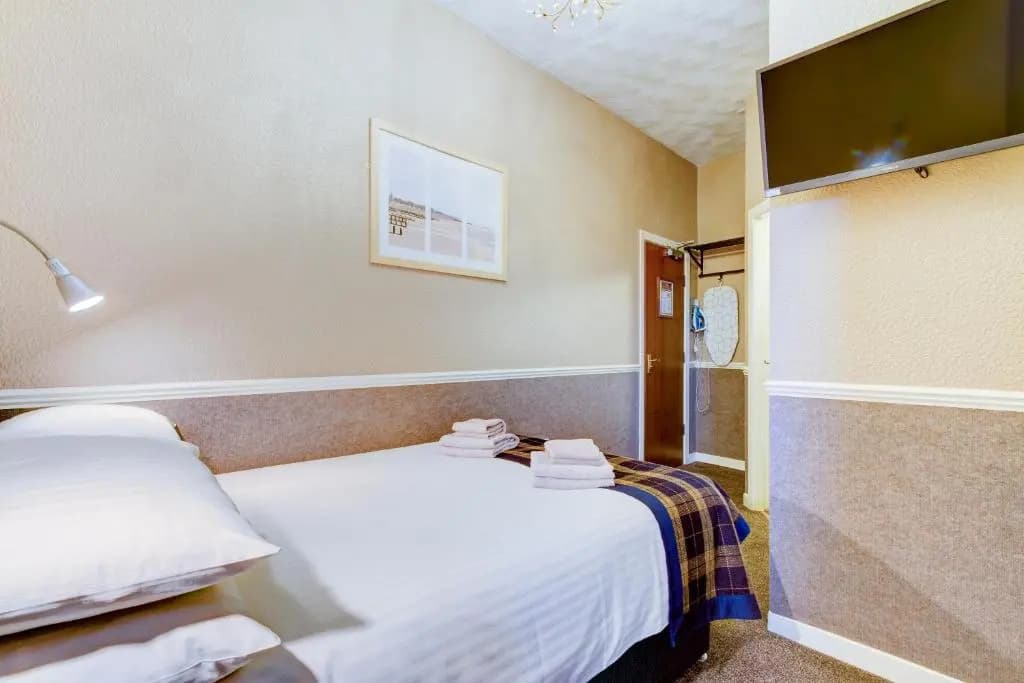 Economy room