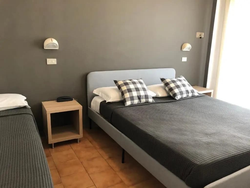 Standard Triple room with balcony