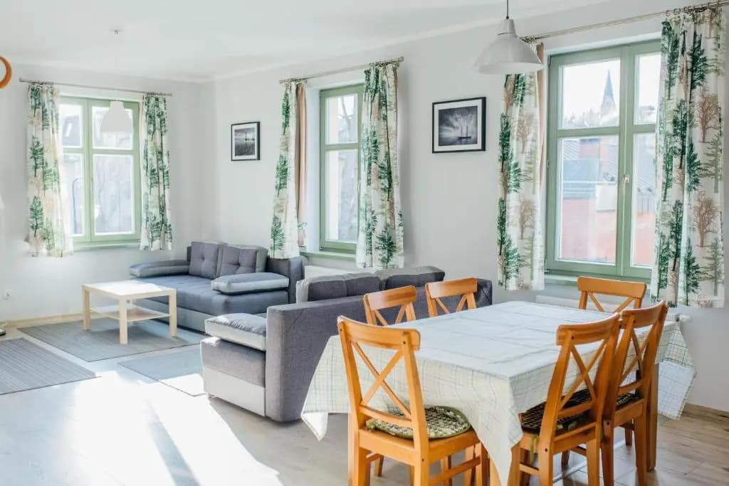 1 Bedroom Apartment