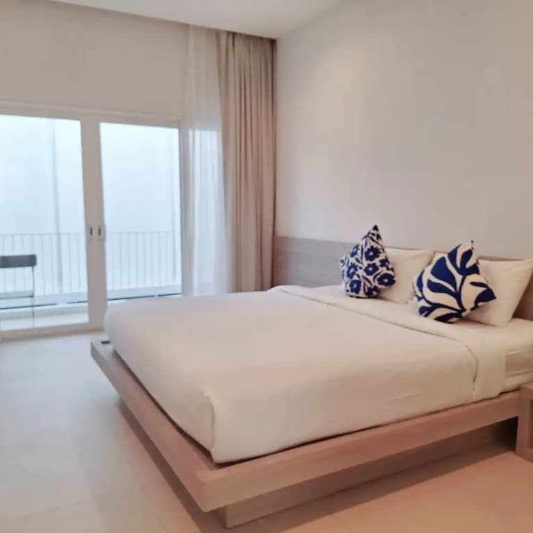 Deluxe room with balcony