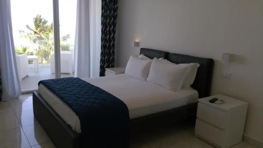 Standard Double room with sea view full double bed