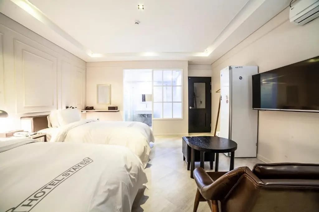 Deluxe Double room twin beds