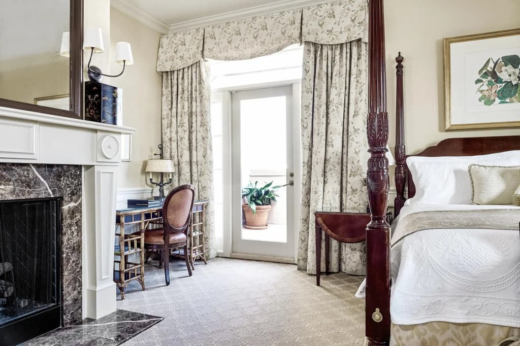 Standard Double Penthouse room full double bed