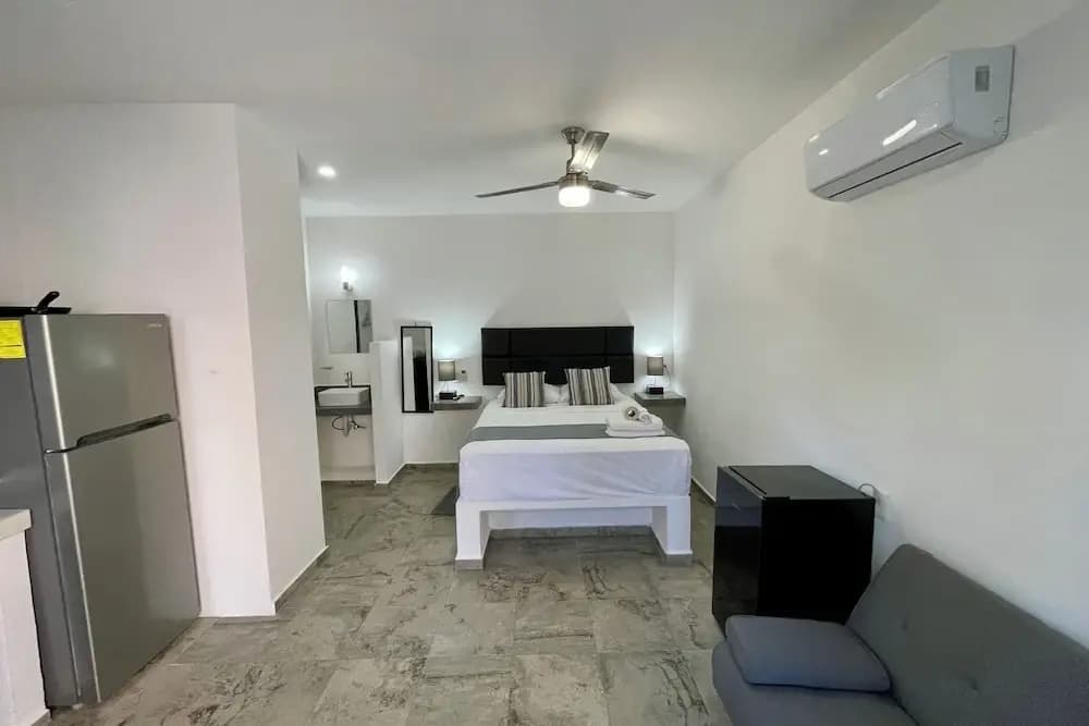 Hotel photo 1