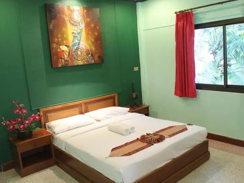 2 Bedrooms Bungalow