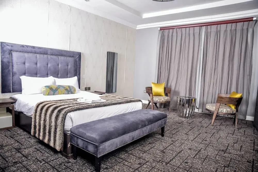 Hotel photo 12