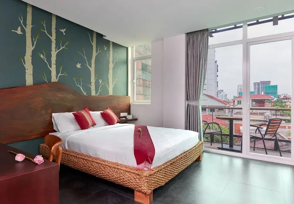 Deluxe Double room with balcony full double bed