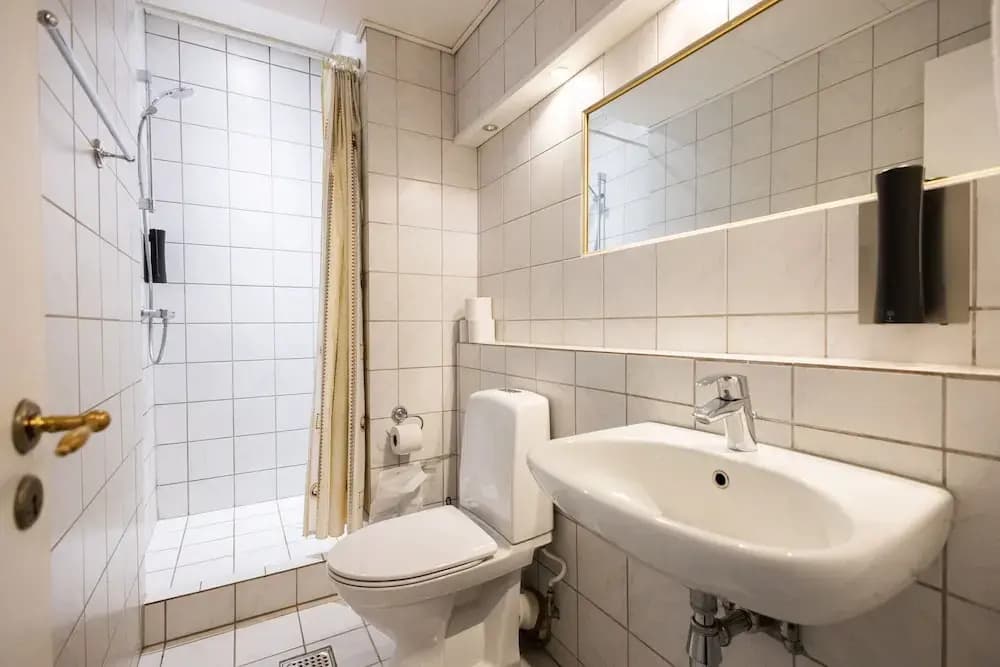 Economy Double room twin beds