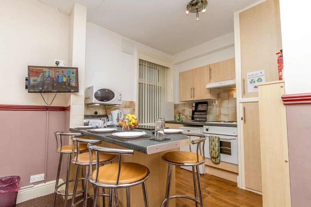 1 Bedroom Apartment