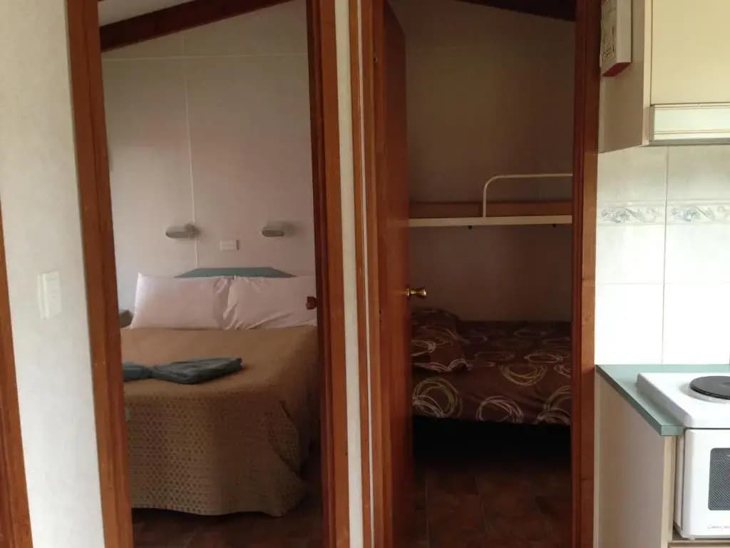 2 Bedrooms Cottage