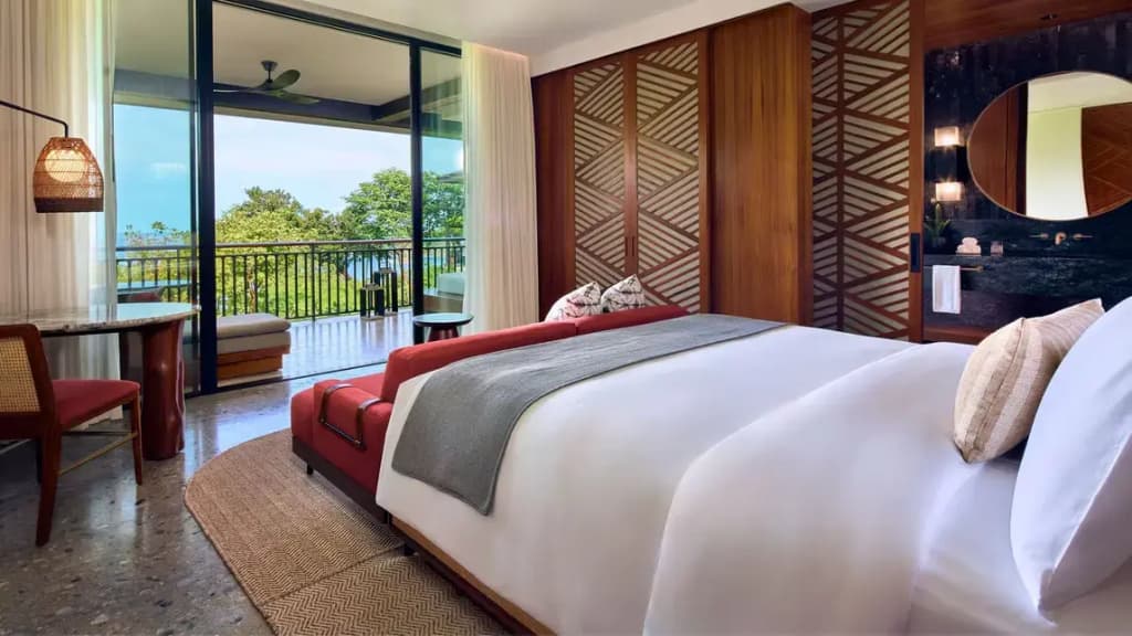 Standard Double room with balcony and with partial ocean view full double bed