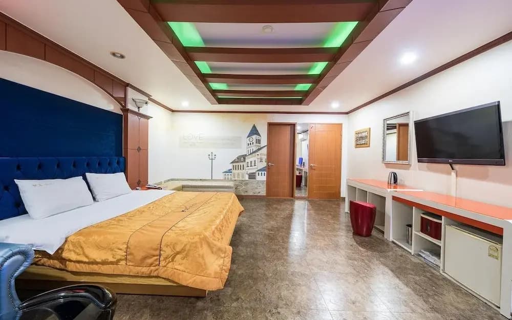 Hotel photo 12