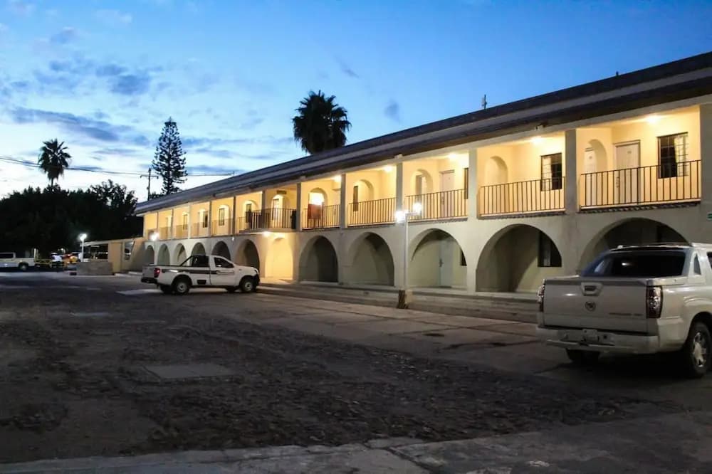 Hotel photo 1