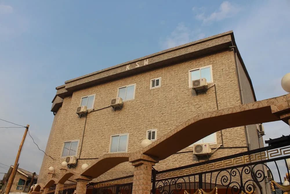 Hotel photo 1