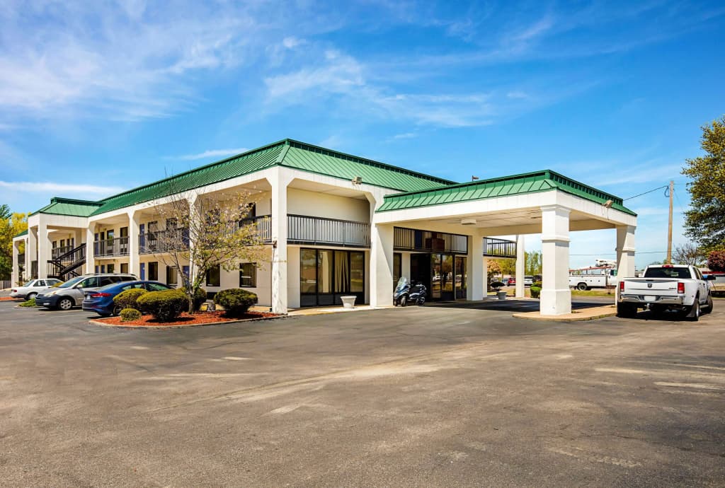 Hotel photo 1