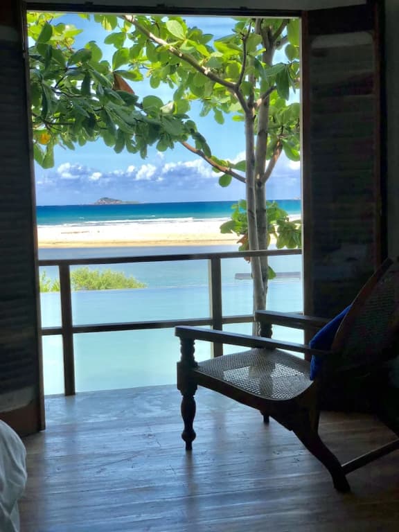 Deluxe Double room beachfront full double bed