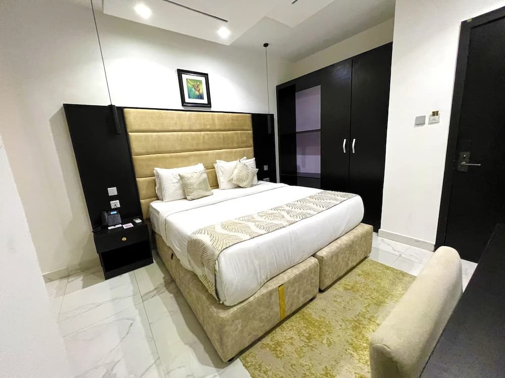 Standard Double room with balcony full double bed