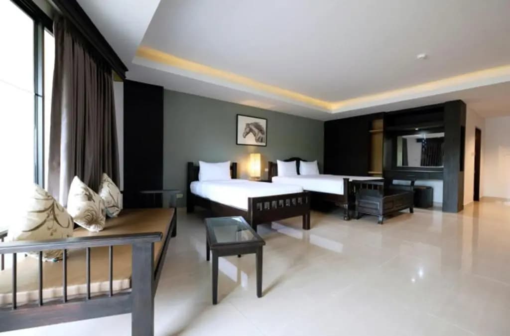 Deluxe Double room twin beds