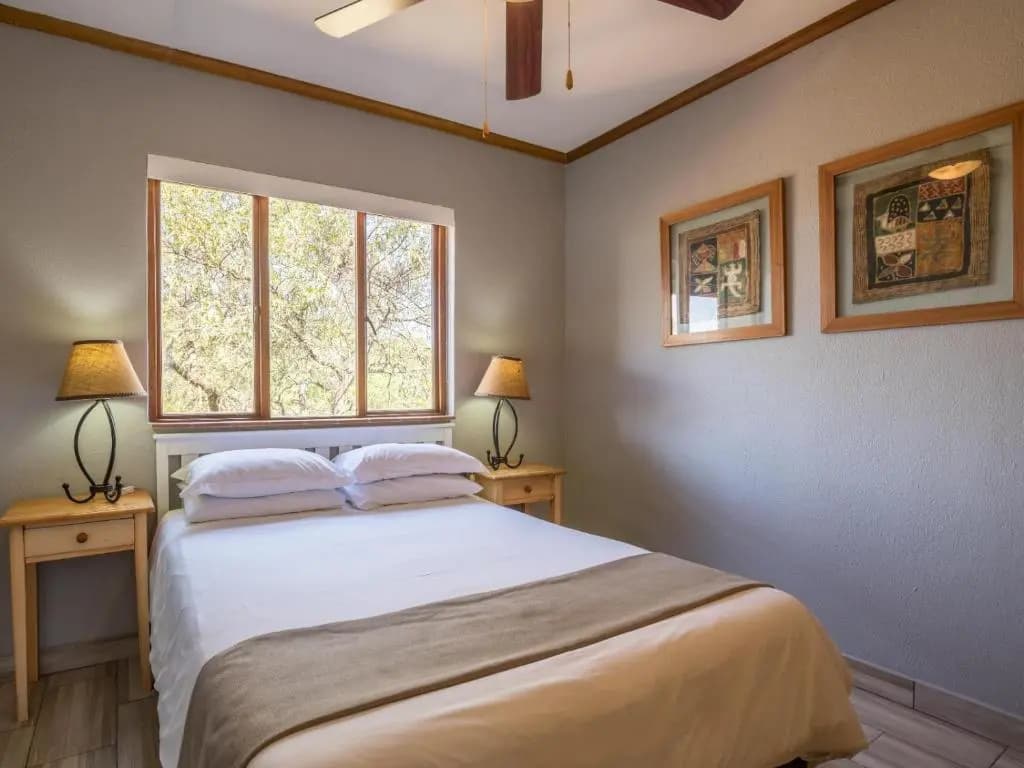 3 Bedrooms Apartment