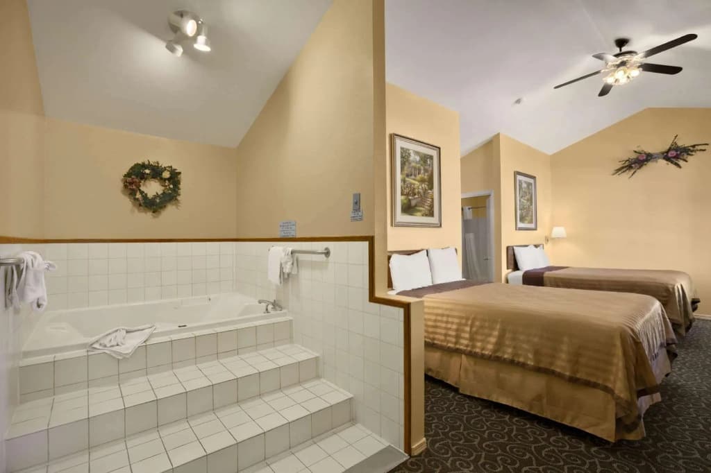 Quadruple Suite