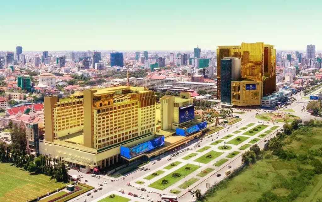 Superior room with city view