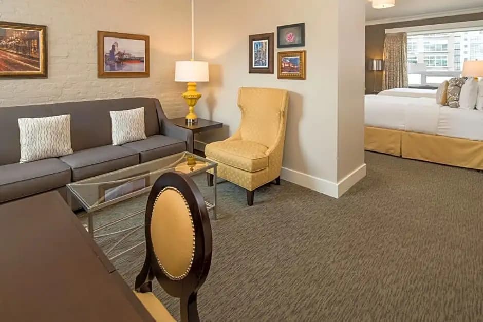 Executive Quadruple Suite
