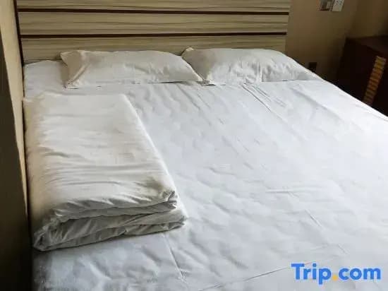 Economy Double room full double bed