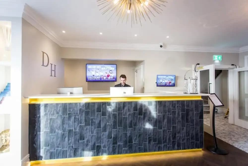 Hotel photo 2