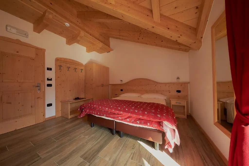 Standard Double room full double bed