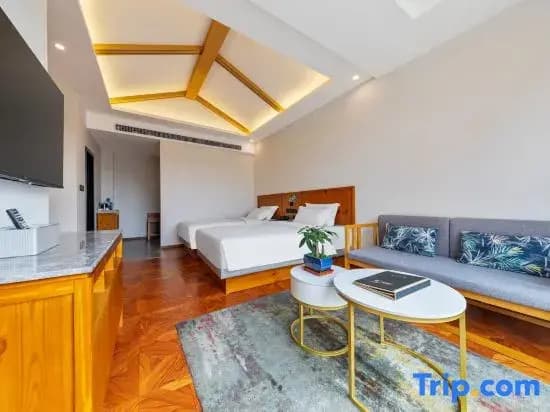 Standard Family room