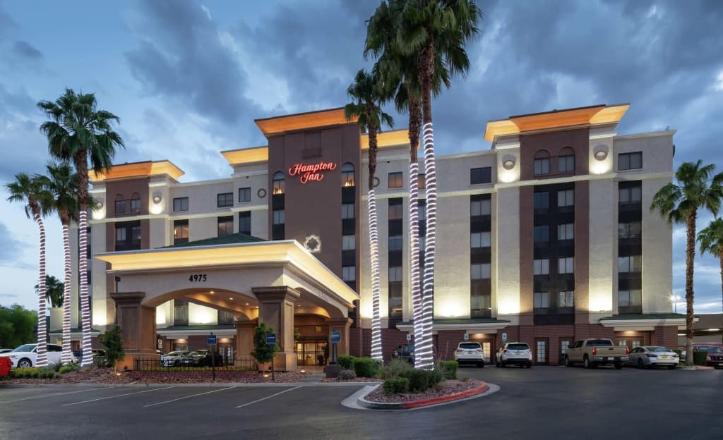 Hotel photo 1