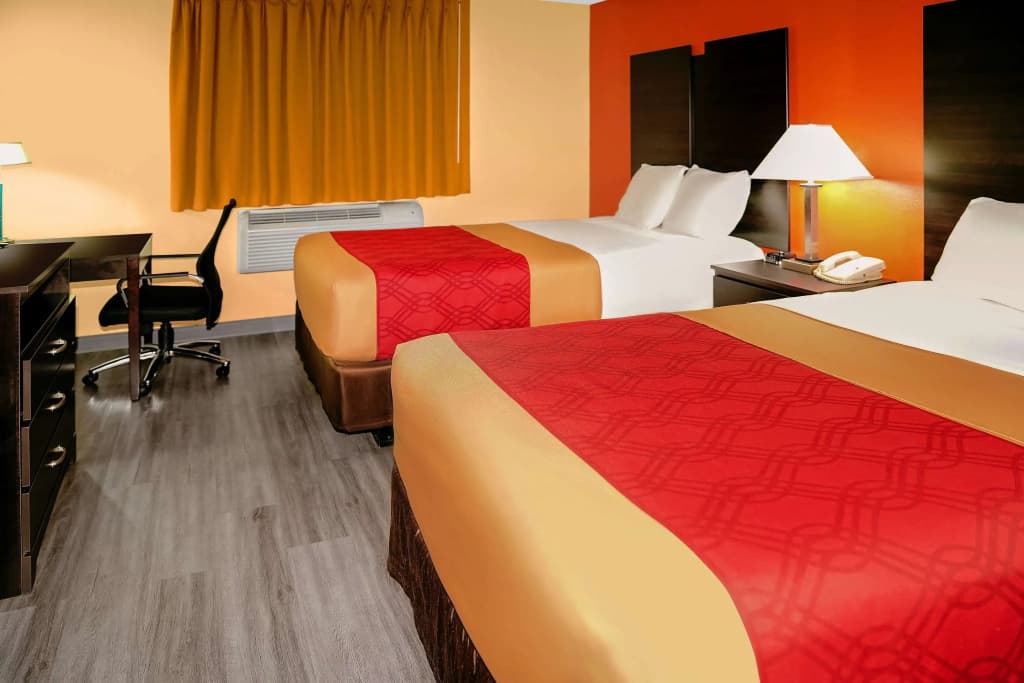 Standard Quadruple room