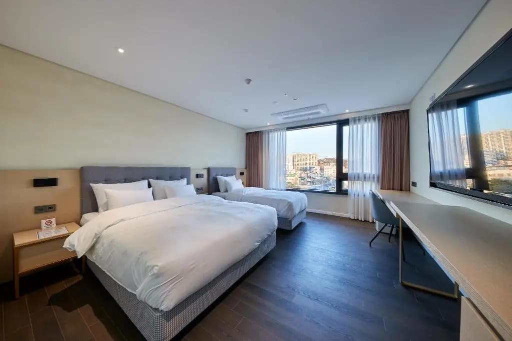 Deluxe Double room twin beds