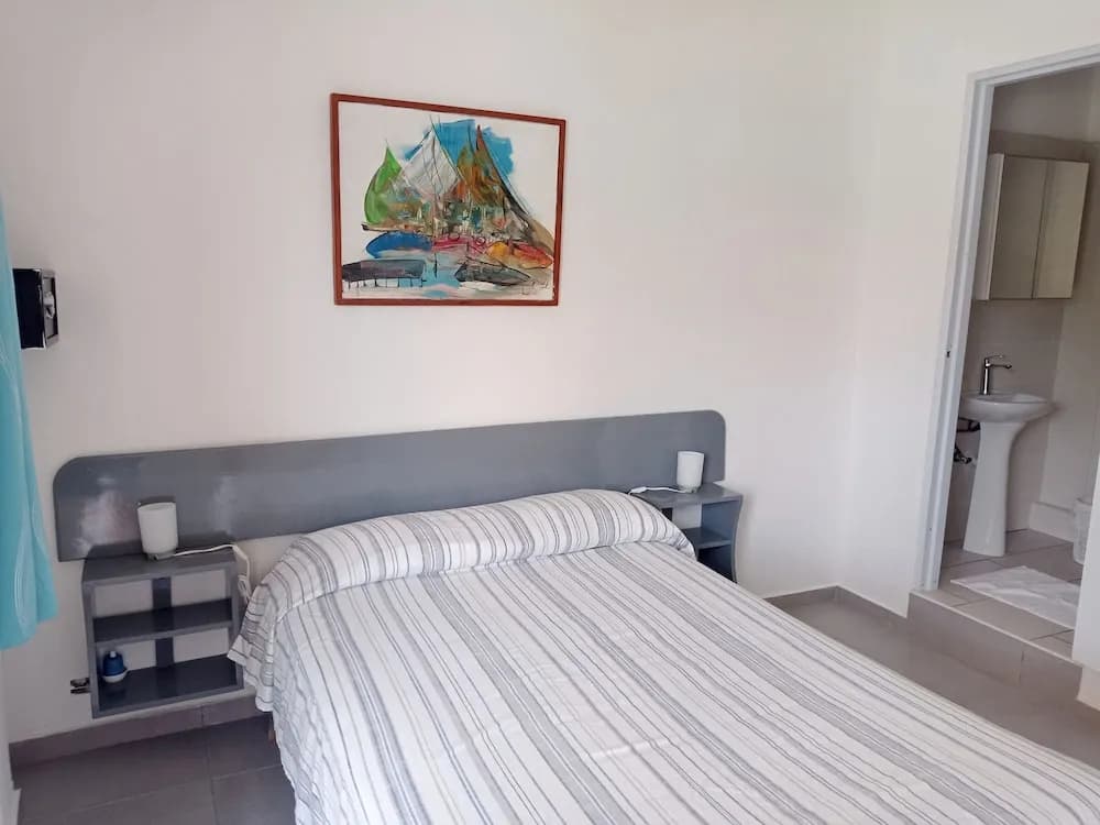 Economy room