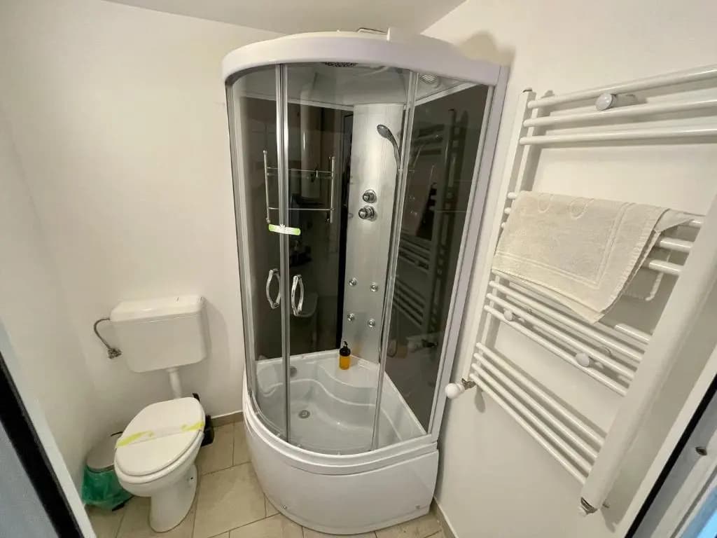 Standard Double room with balcony full double bed