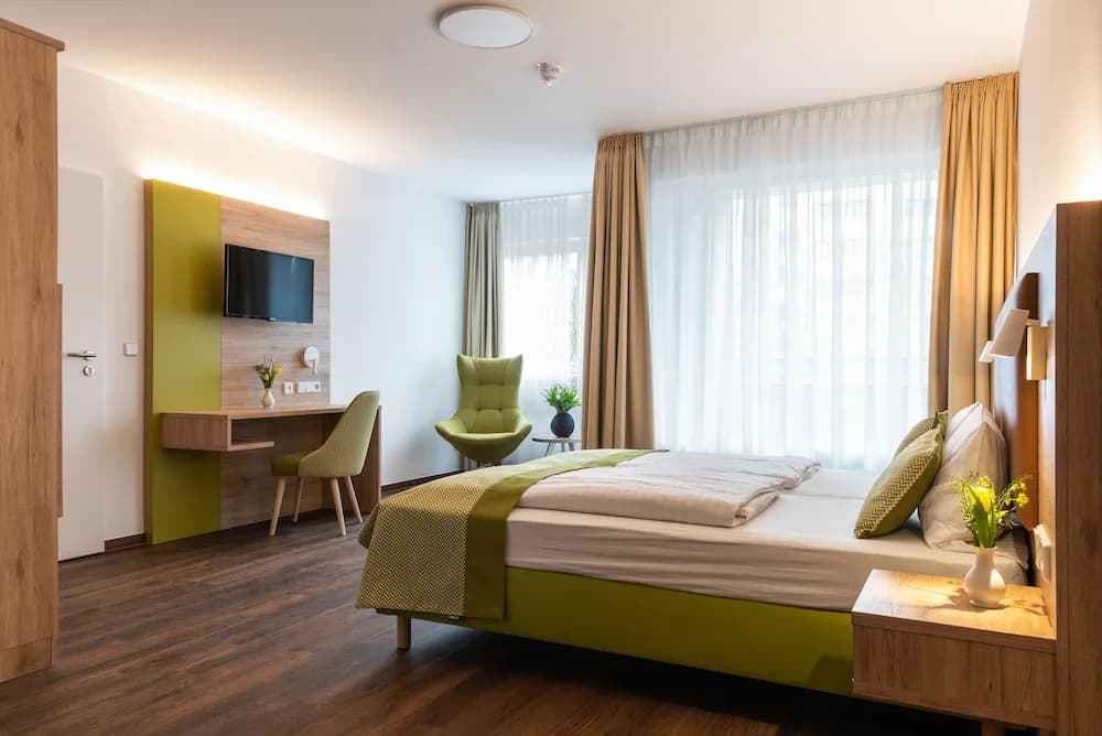 Superior Double room with balcony full double bed