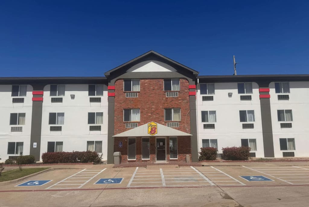 Hotel photo 1