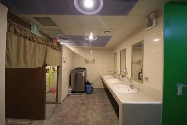 Bed in Dorm (male dorm)