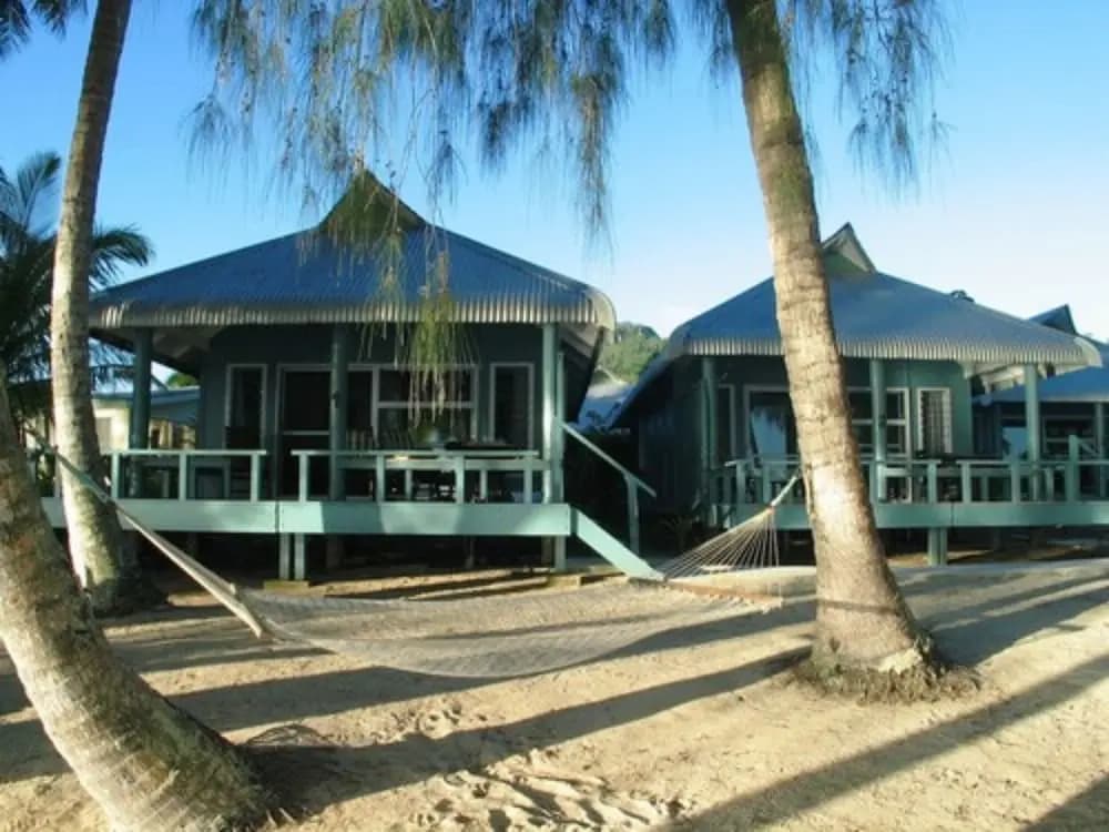 1 Bedroom Comfort Bungalow with balcony and beachfront