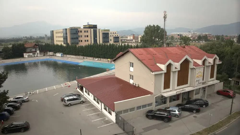 Hotel photo 1