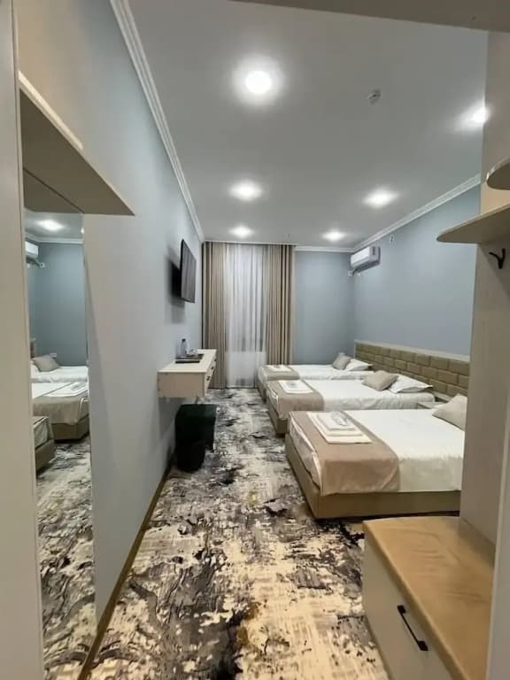 Standard Triple room with city view