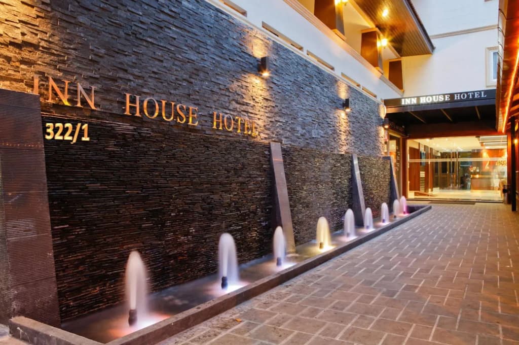 Hotel photo 1