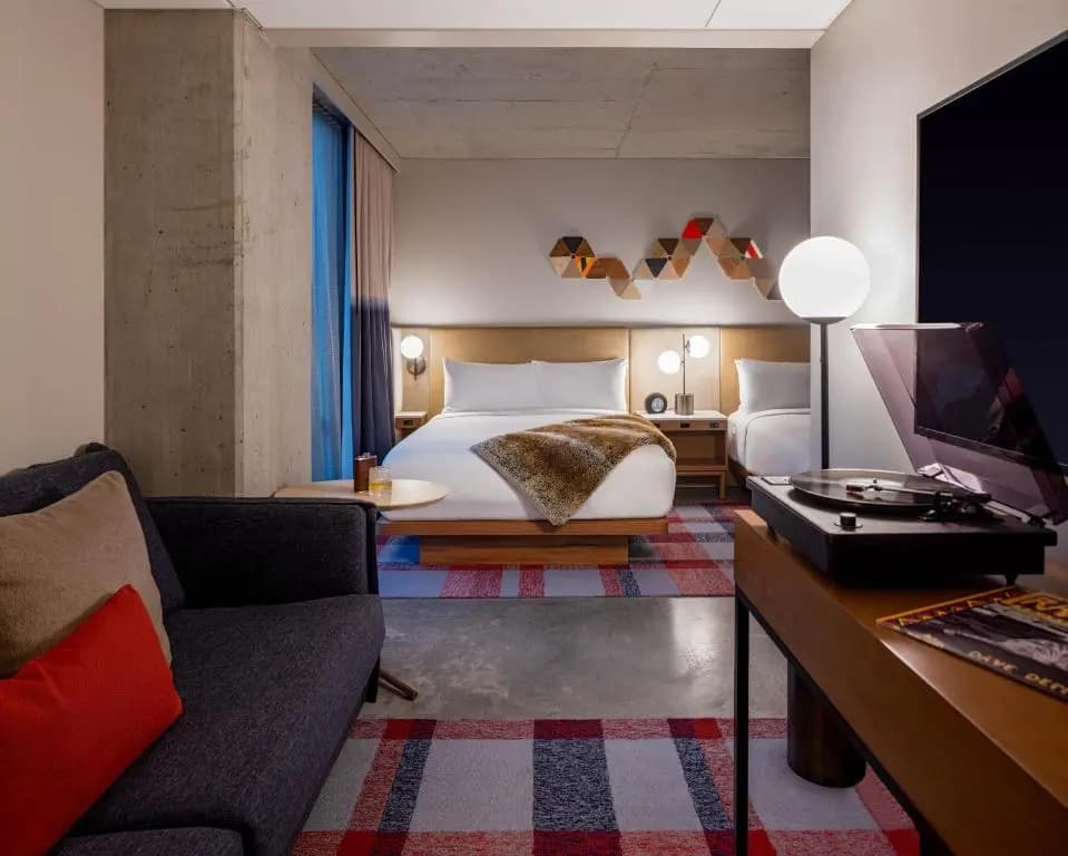 Quadruple Studio Two Queen Beds