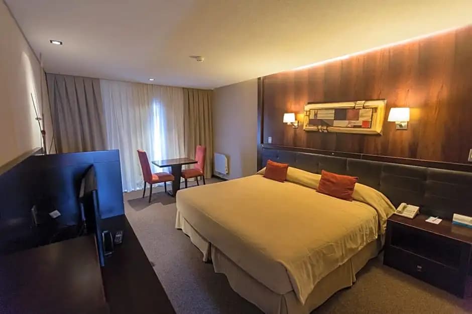 Standard room with lake view