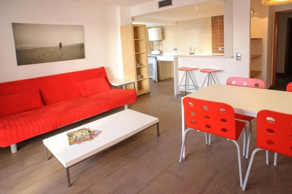 1 Bedroom Apartment with balcony