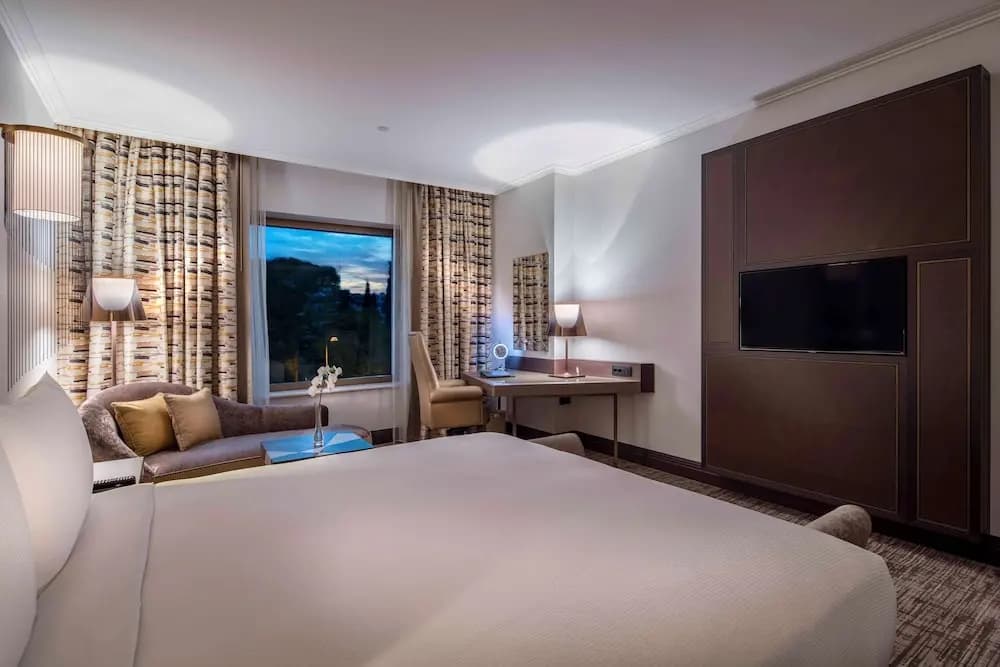 Guest Double room with park view full double bed