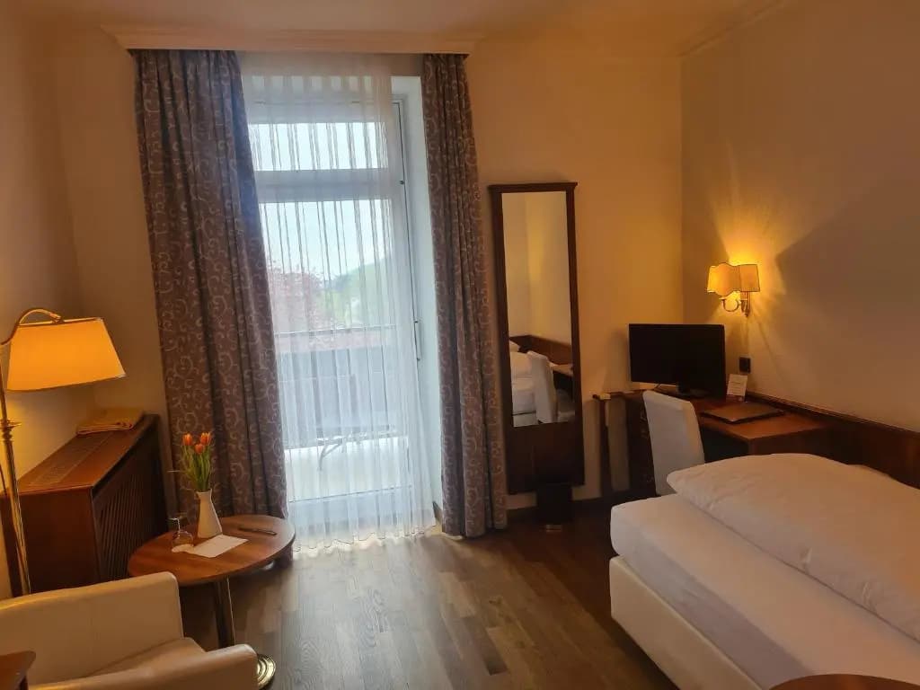 Standard Single room with balcony