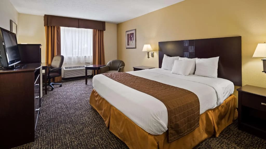 Double Suite full double bed