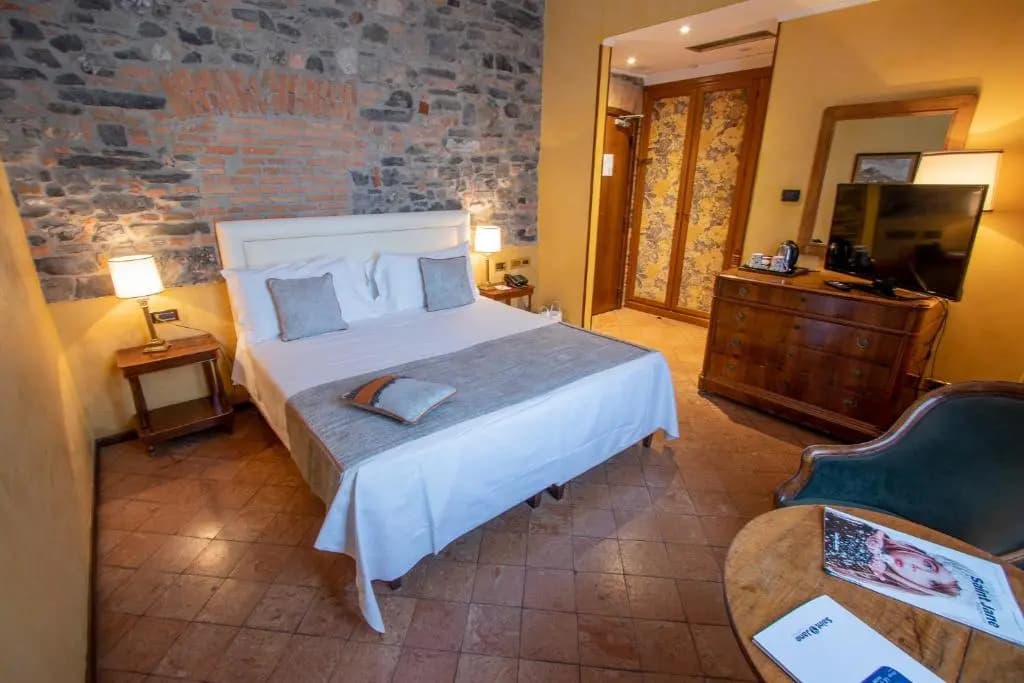 Superior Double room full double bed